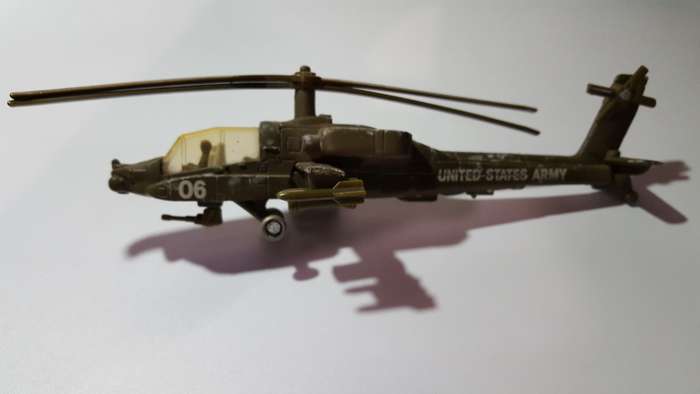 ERTL 1987 - Apache US Army Helicopter