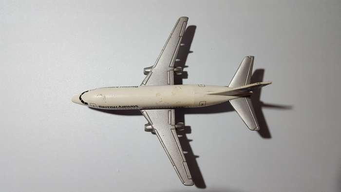 ERTL 1988 Boeing 737 British Airways