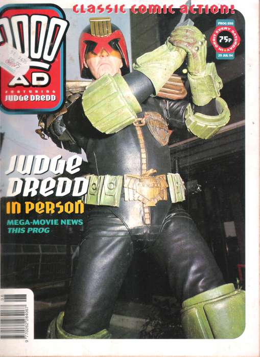 2000AD Featuring Judge Dredd (Prog # 898) [29 Jul 94]