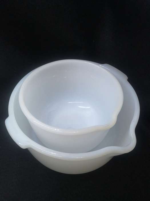 Set of Sunbeam Milk glass mixing bowls