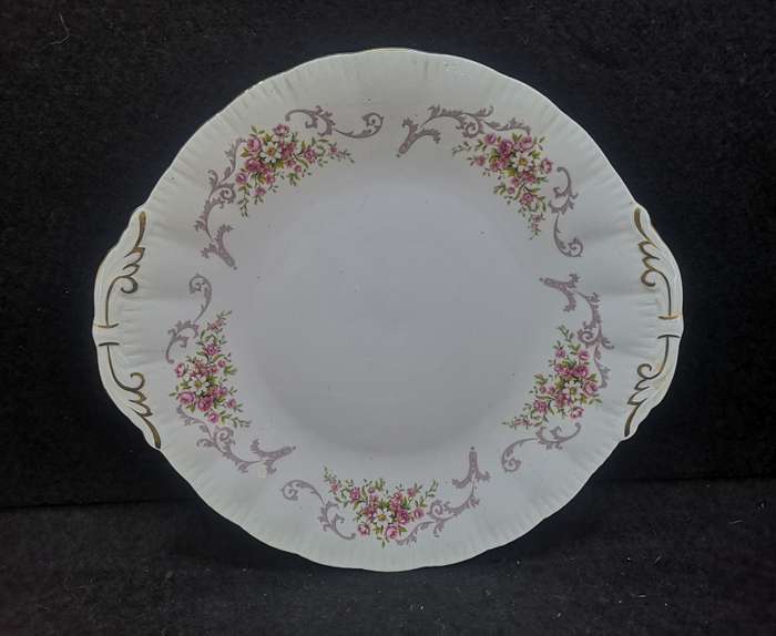 Paragon Rose Bouquet cake plate