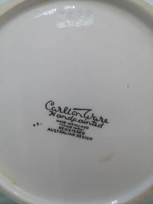 Vintage Carlton Ware Hand painted Austrailian Design