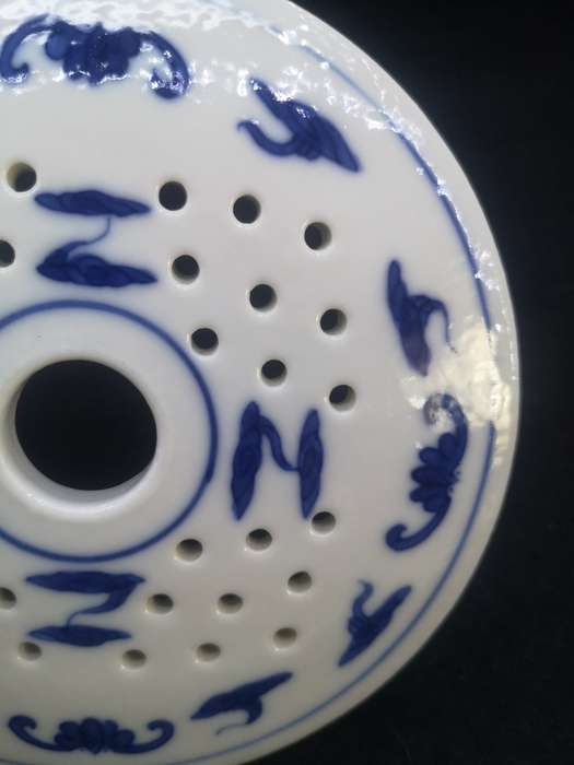 Incense holder