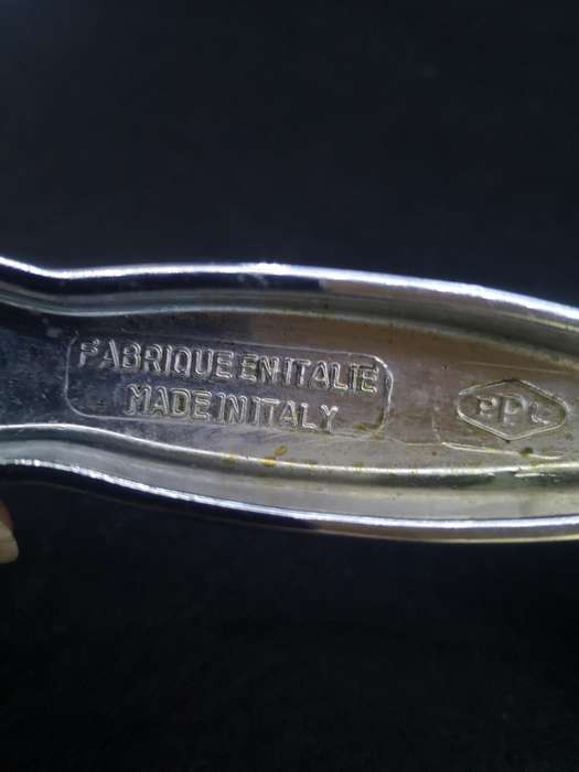 Hand crank grater made in Italy