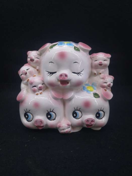 Cute ceramic piggy bank