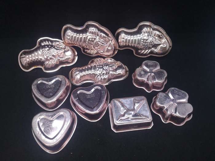 Vintage set of Nevco molds made in Hong Kong