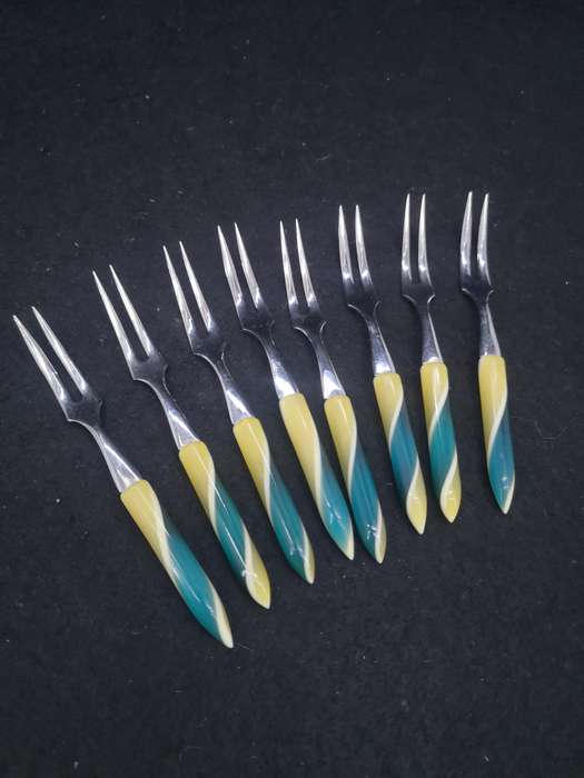 Vintage cake/party forks