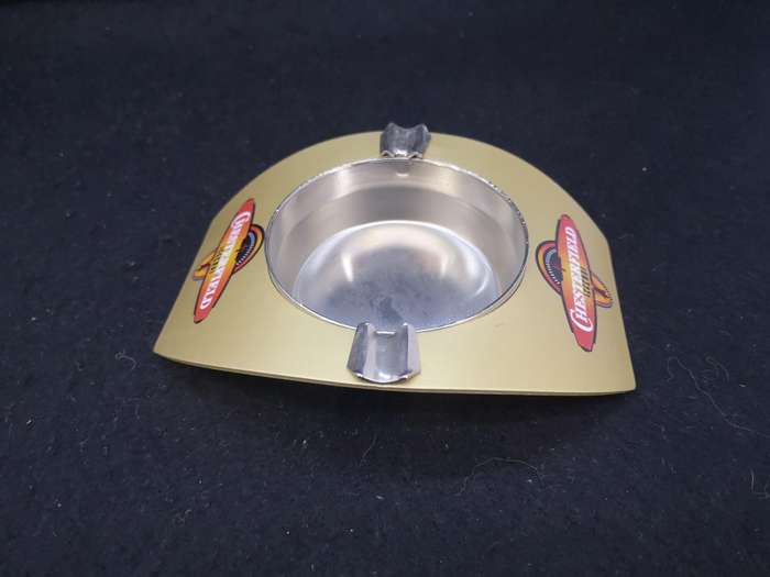 Chesterfield Legends ashtray