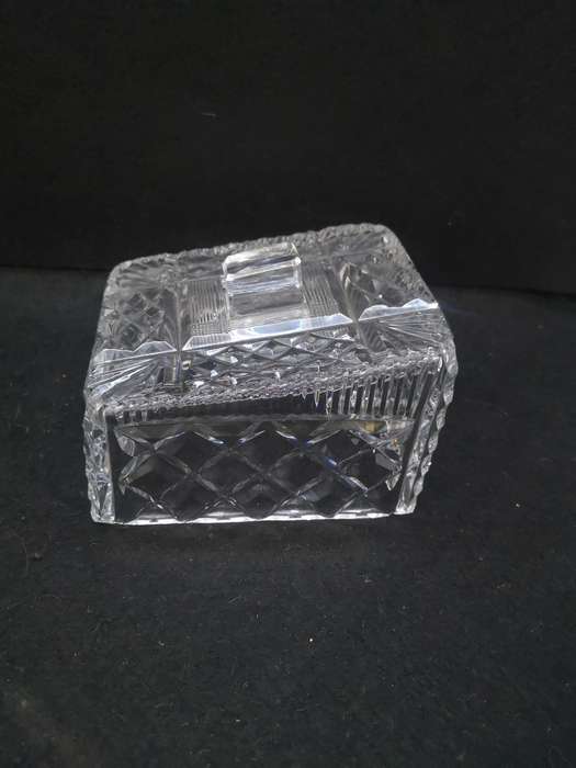 Vintage glass cheese/butter cover