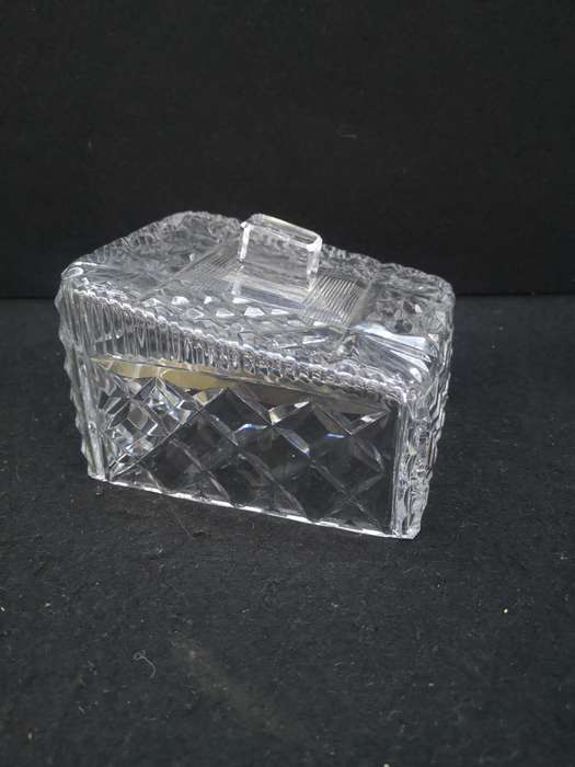 Vintage glass cheese/butter cover