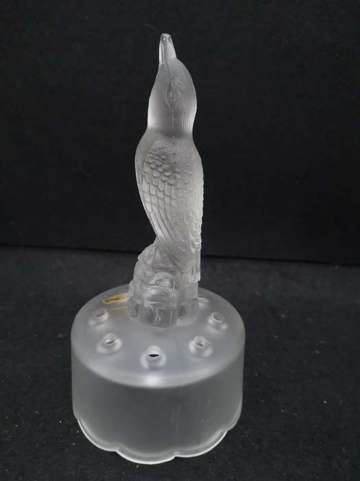 Frosted glass bird flower frog - chipped beak