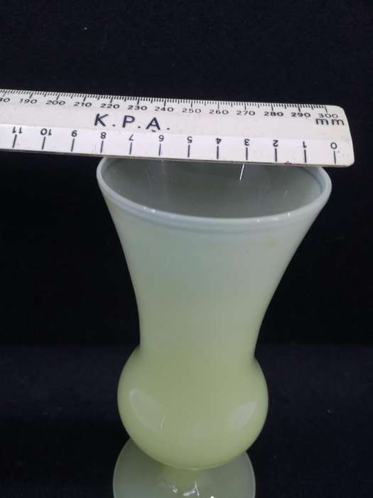 Uraium glass vase