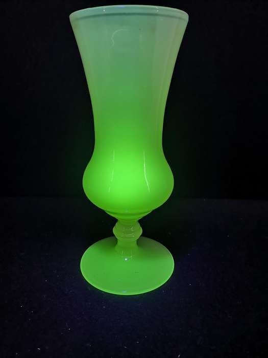 Uraium glass vase