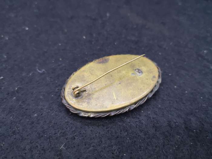 Gorgeous Micro Mosaic brooch - note: the back clip missing