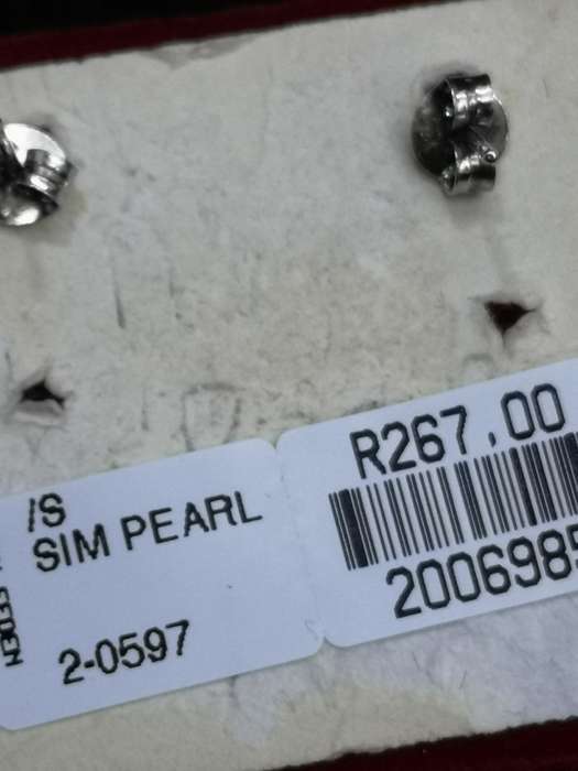 925 Silver sim pearl earrings