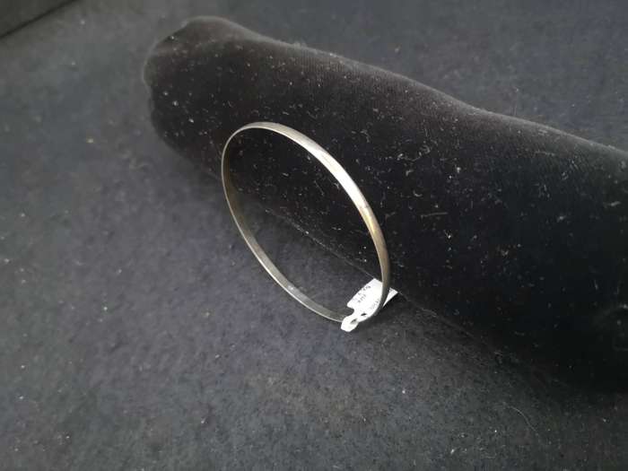 925 Silver 3mm bangle 4.3g