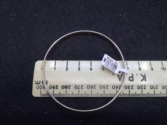 925 Silver 4mm bangle 7.3g