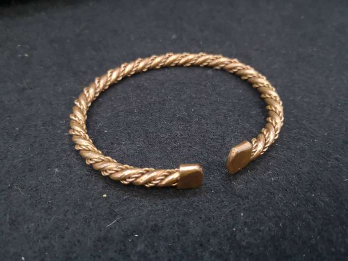 Copper bangle