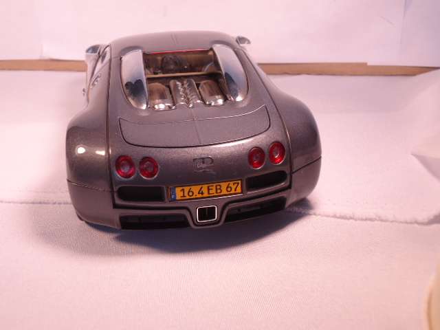 Auto Art - Bugatti EB 16.4 - Veyron - Limited - Nr 3646