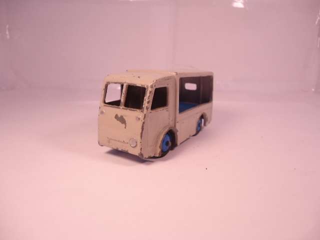 Dinky - Electric Dairy Van - #30v