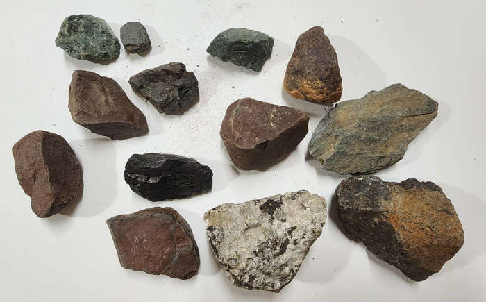 Semi-precious Gemstone - Lot 11