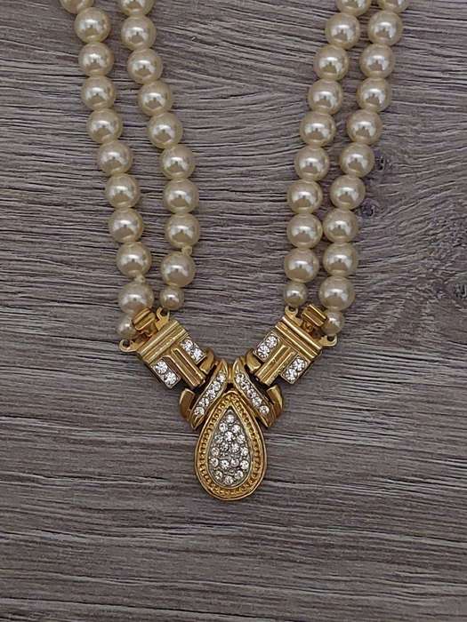 Vintage Pearl Necklace