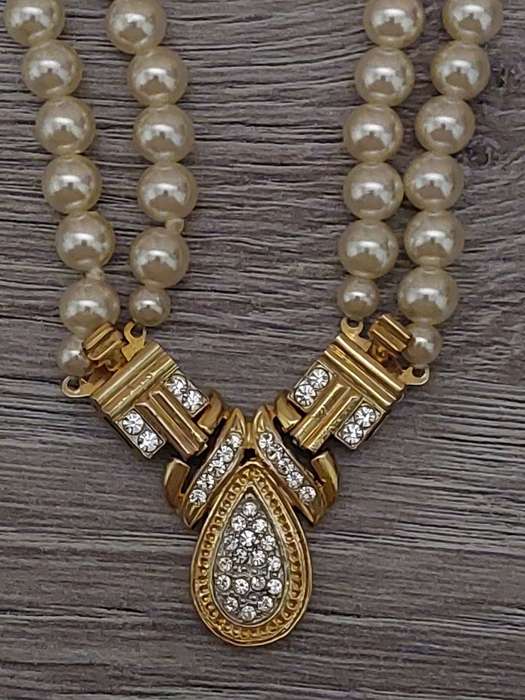 Vintage Pearl Necklace