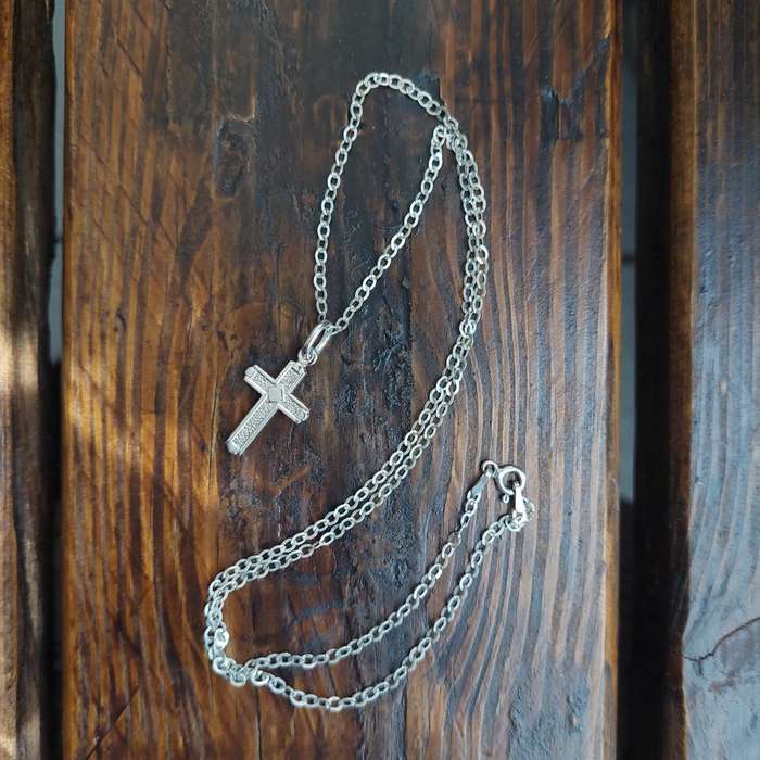 925 Sterling Silver Cross (28x15cm) pendant with chain
