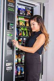 Ivend Snack and Cold Drink Vending Machine, MODEL 3208A