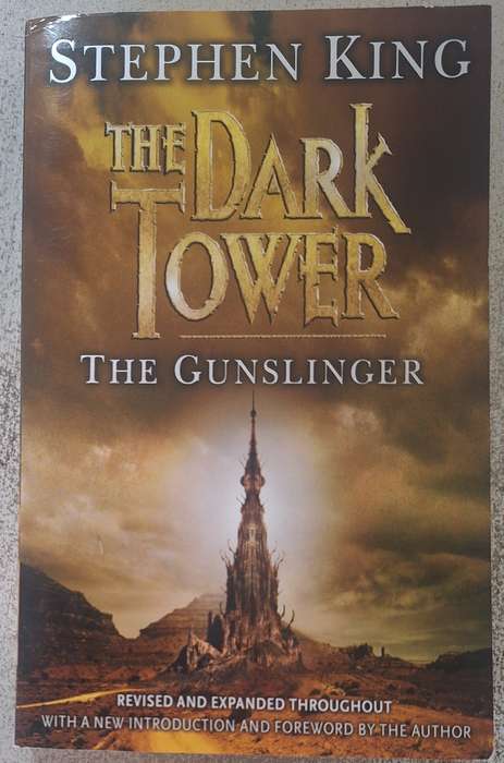 The Dark Tower: The Gunslinger by Stephen King