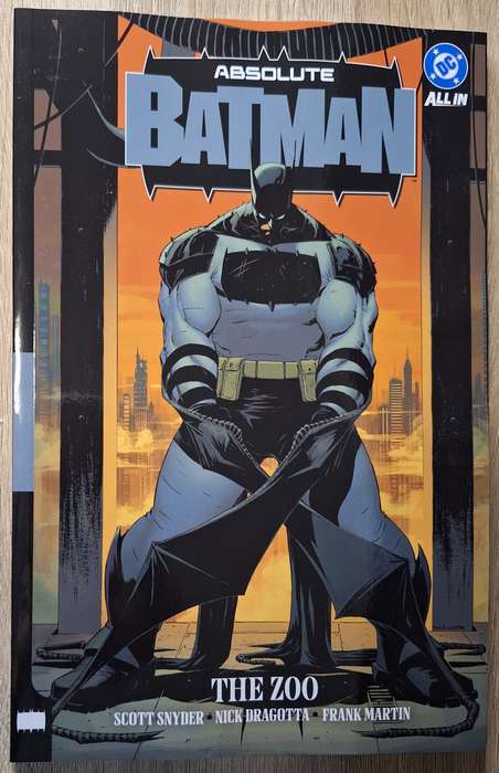 Absolute Batman Graphic Novel vol.1 The Zoo (2025)