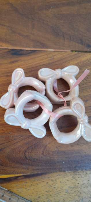 4 pink serviette rings/holders