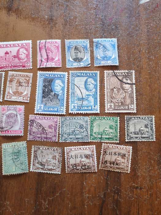 Lot of vintage Malaya Selangor stamps