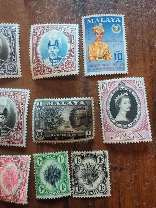 Big lot of Malaya - Kedah and Kelantan stamps