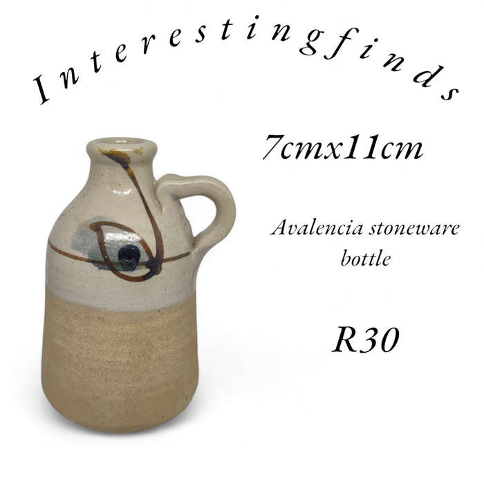 Avalencia stoneware bottle