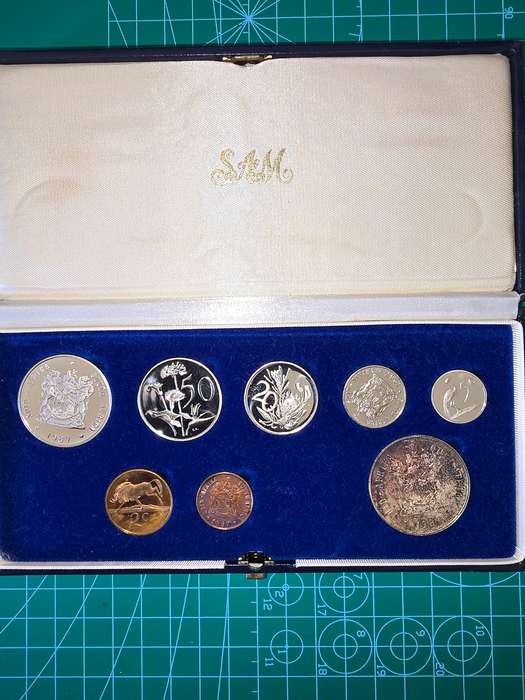 1987 Proof set ~ Silver R1 included