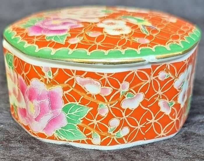 Vintage Japan Porcelain Jewellery