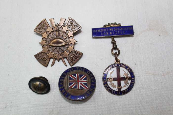 WW1 badges x 4 - details........
