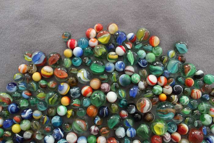 Marbles - 60 years old!....the lot for R 175!!