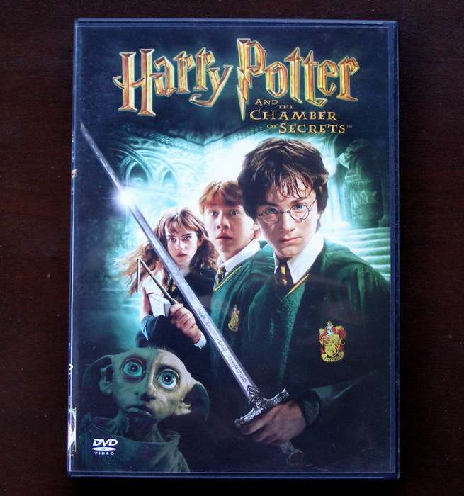 DVD MOVIE - HARRY POTTER AND THE CHAMBER OF SECRETS