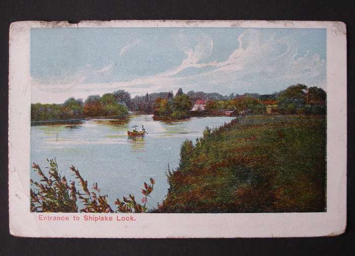 Vintage British POSTCARD - Entrance to Shiplake Lock 1907