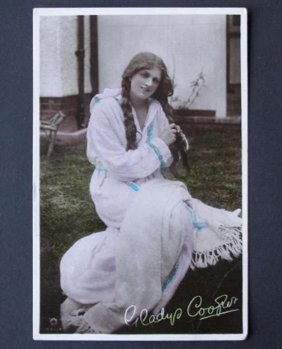 Rotary British POSTCARD - Miss Gladys Cooper