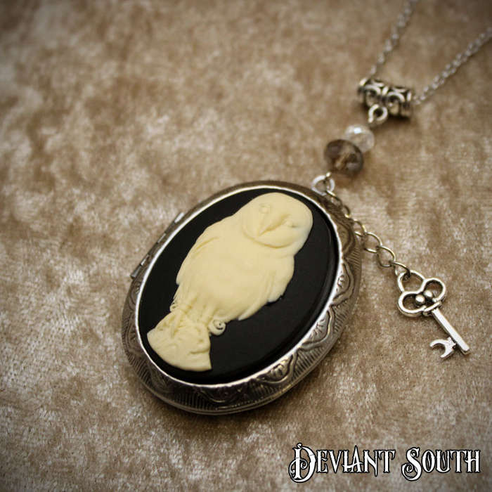 Deviant South Midnight Owl Cameo Locket, Silver 1.8mm Stainless Steel Chain