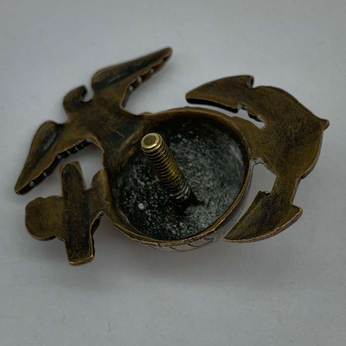 America  Early 'U.S. Marine Corps' Cap Badge