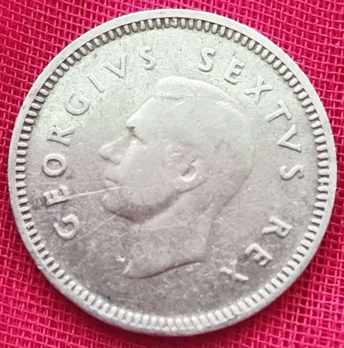 1952  Threepence Coin   SILVER   0.500             SUN15605
