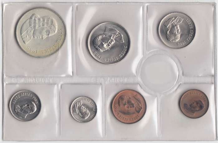 1968 MINT PACK UNC WITH SILVER R1 COIN (English)     RSA     1968-015~