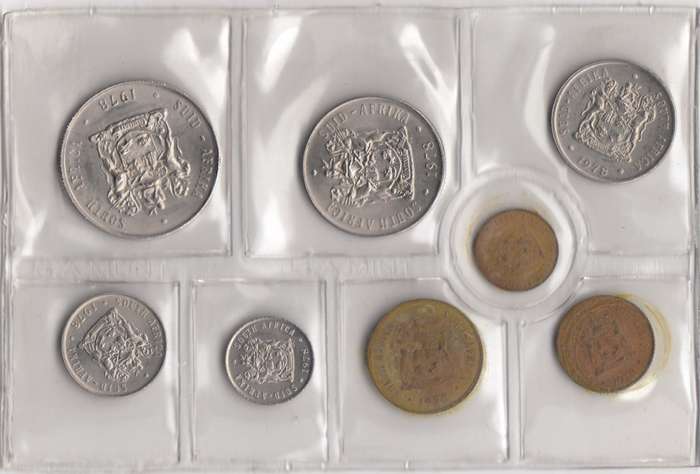 1978 MINT PACK UNC WITH 1/2 CENT COIN      1978-123