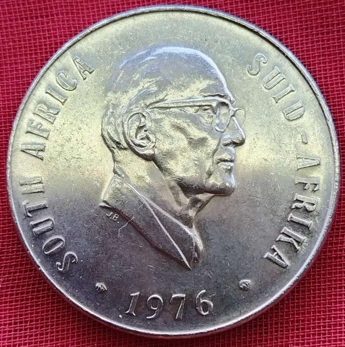 1976   50c   Coin                SUN16331~