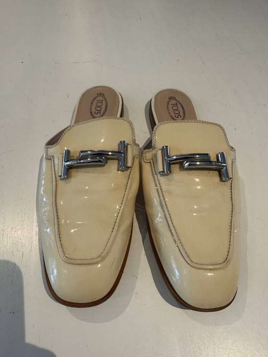Tod's Shoes - Vintage Fashion - Luxury - Size 37.5 - Pre-Owned - Shoes/Heels