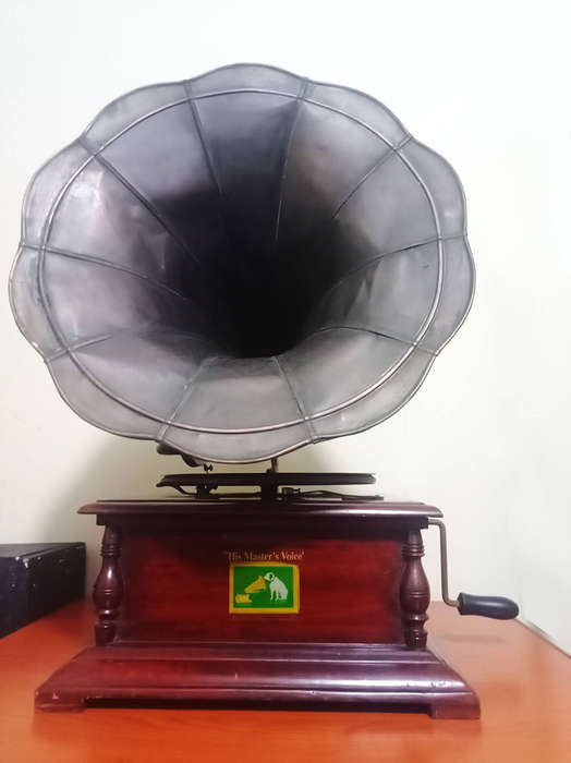 HMV Gramophone
